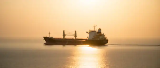 Тень дипломатии над рынком: почему нефть Brent пробила психологическую отметку в 80 долларов